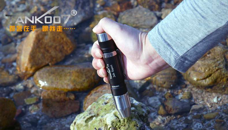 新手收藏家必用珠寶玉石鑒定工具——TANK007照玉手電筒！